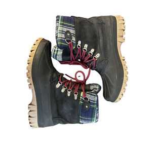 Women's J.Crew Navy/Plaid Perfect Winter Boots Size 9